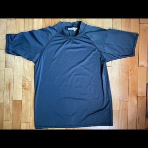 Kanu navy swim shirt. Size 1X